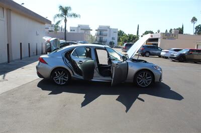 2017 Lexus IS 200t   - Photo 34 - Van Nuys, CA 91406