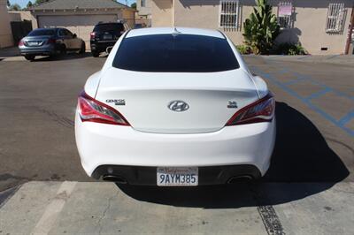 2015 Hyundai Genesis Coupe 3.8   - Photo 6 - Van Nuys, CA 91406