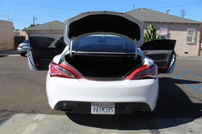 2015 Hyundai Genesis Coupe 3.8   - Photo 22 - Van Nuys, CA 91406