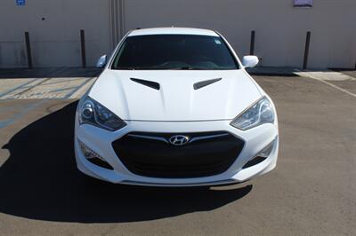 2015 Hyundai Genesis Coupe 3.8   - Photo 2 - Van Nuys, CA 91406