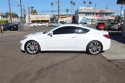 2015 Hyundai Genesis Coupe 3.8   - Photo 4 - Van Nuys, CA 91406