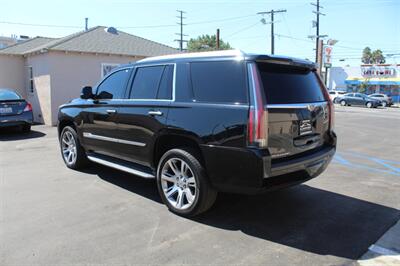 2016 Cadillac Escalade Luxury Collection   - Photo 5 - Van Nuys, CA 91406