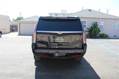 2016 Cadillac Escalade Luxury Collection   - Photo 6 - Van Nuys, CA 91406