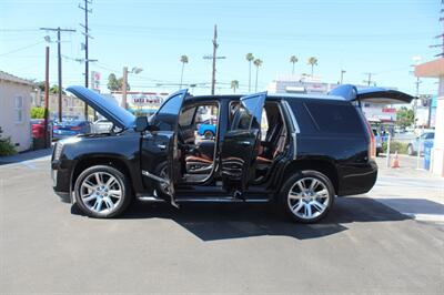 2016 Cadillac Escalade Luxury Collection   - Photo 27 - Van Nuys, CA 91406