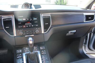 2017 Porsche Macan GTS   - Photo 17 - Van Nuys, CA 91406