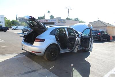 2017 Porsche Macan GTS   - Photo 28 - Van Nuys, CA 91406