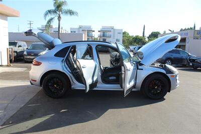 2017 Porsche Macan GTS   - Photo 29 - Van Nuys, CA 91406