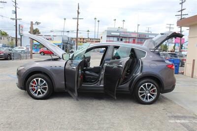 2017 Maserati Levante S   - Photo 26 - Van Nuys, CA 91406