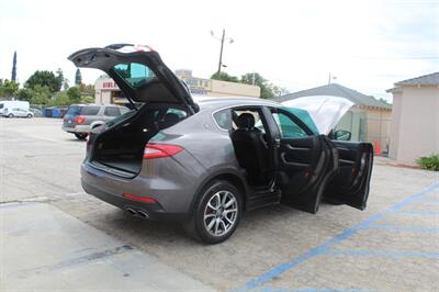 2017 Maserati Levante S   - Photo 29 - Van Nuys, CA 91406