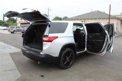 2018 Chevrolet Traverse LS   - Photo 28 - Van Nuys, CA 91406