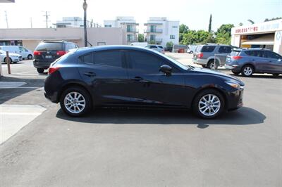 2018 Mazda Mazda3 Sport   - Photo 8 - Van Nuys, CA 91406