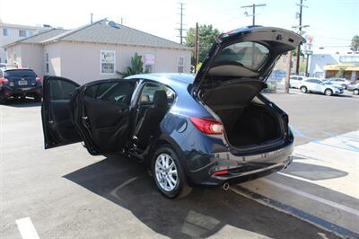 2018 Mazda Mazda3 Sport   - Photo 21 - Van Nuys, CA 91406