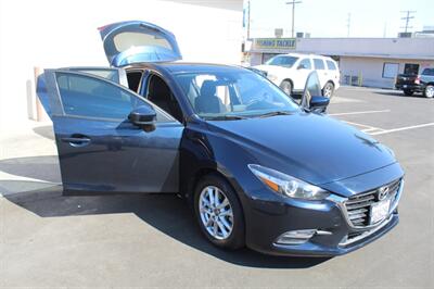 2018 Mazda Mazda3 Sport   - Photo 17 - Van Nuys, CA 91406