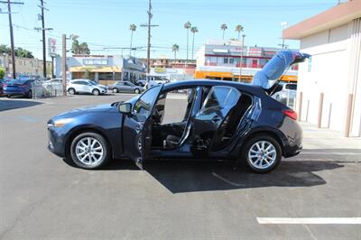 2018 Mazda Mazda3 Sport   - Photo 20 - Van Nuys, CA 91406