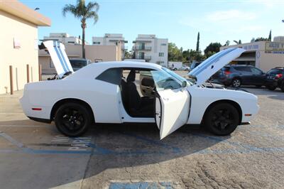 2013 Dodge Challenger R/T Plus   - Photo 26 - Van Nuys, CA 91406