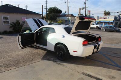 2013 Dodge Challenger R/T Plus   - Photo 23 - Van Nuys, CA 91406