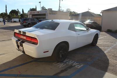 2013 Dodge Challenger R/T Plus   - Photo 7 - Van Nuys, CA 91406