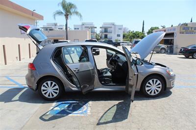 2015 Volkswagen e-Golf Limited Edition   - Photo 28 - Van Nuys, CA 91406