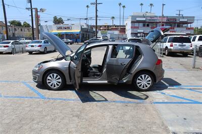 2015 Volkswagen e-Golf Limited Edition   - Photo 24 - Van Nuys, CA 91406