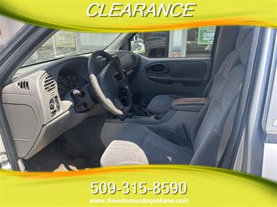 2004 Chevrolet TrailBlazer EXT LS   - Photo 4 - Spokane Valley, WA 99206