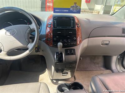 2010 Toyota Sienna XLE   - Photo 18 - Spokane Valley, WA 99206