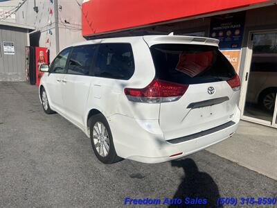 2012 Toyota Sienna Limited 7-Passenger   - Photo 7 - Spokane Valley, WA 99206
