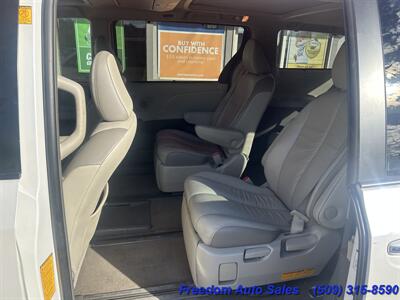 2012 Toyota Sienna Limited 7-Passenger   - Photo 10 - Spokane Valley, WA 99206