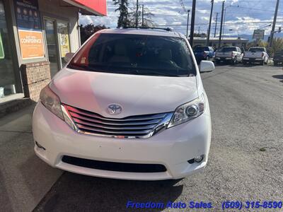 2012 Toyota Sienna Limited 7-Passenger   - Photo 3 - Spokane Valley, WA 99206