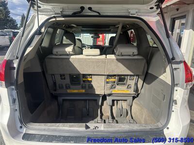 2012 Toyota Sienna Limited 7-Passenger   - Photo 8 - Spokane Valley, WA 99206