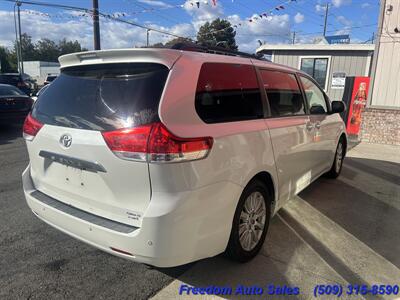 2012 Toyota Sienna Limited 7-Passenger   - Photo 5 - Spokane Valley, WA 99206