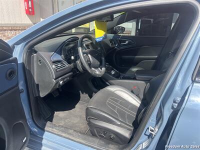 2015 Chrysler 200 S   - Photo 10 - Spokane Valley, WA 99206