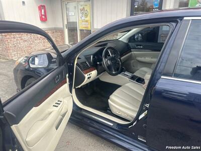 2013 Subaru Legacy 2.5i Limited   - Photo 12 - Spokane Valley, WA 99206