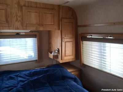 2007 BORN FREE RV 32FT WIDE BODY  RV - Photo 33 - Spokane Valley, WA 99206