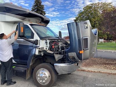 2007 BORN FREE RV 32FT WIDE BODY  RV - Photo 8 - Spokane Valley, WA 99206