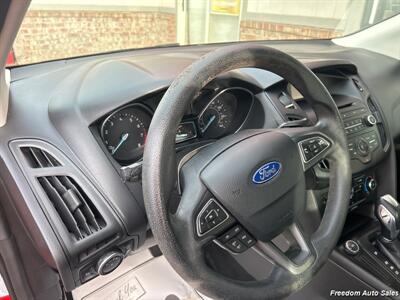 2015 Ford Focus SE   - Photo 13 - Spokane Valley, WA 99206