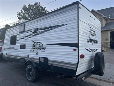 2017 Jayco Jay Flight SLX Baja Edition 195RB   - Photo 2 - North Ogden, UT 84414