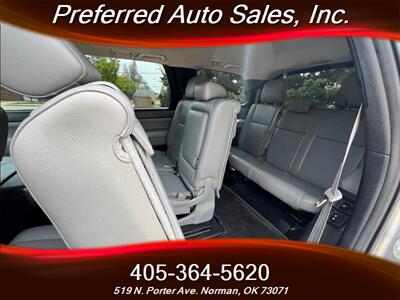 2013 Toyota Sequoia SR5 - Photo 11 - Norman, OK 73071