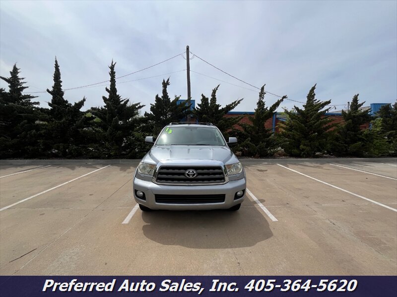 2013 Toyota Sequoia SR5  