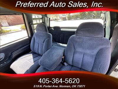 1995 Chevrolet C1500 Cheyenne - Photo 10 - Norman, OK 73071