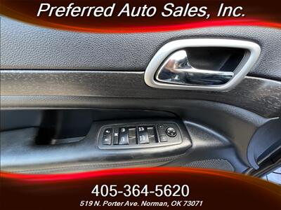 2018 Jeep Grand Cherokee Laredo   - Photo 11 - Norman, OK 73071