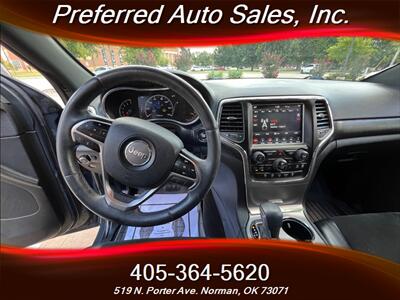 2018 Jeep Grand Cherokee Laredo   - Photo 12 - Norman, OK 73071