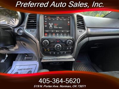 2018 Jeep Grand Cherokee Laredo   - Photo 13 - Norman, OK 73071