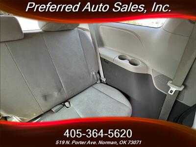 2015 Toyota Sienna L 7-Passenger   - Photo 22 - Norman, OK 73071