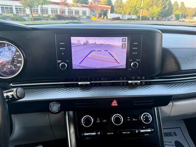2022 Kia Carnival LX   - Photo 12 - Auburn, WA 98002