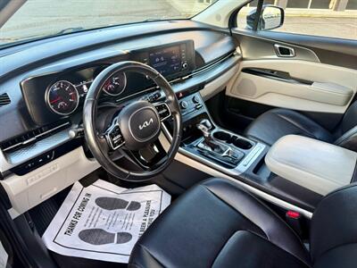 2022 Kia Carnival LX   - Photo 8 - Auburn, WA 98002