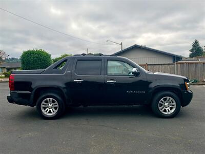 2007 Chevrolet Avalanche LTZ 1500   - Photo 3 - Auburn, WA 98002