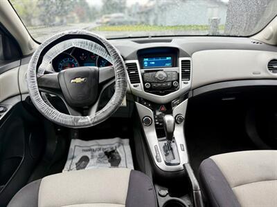 2012 Chevrolet Cruze LS   - Photo 9 - Auburn, WA 98002