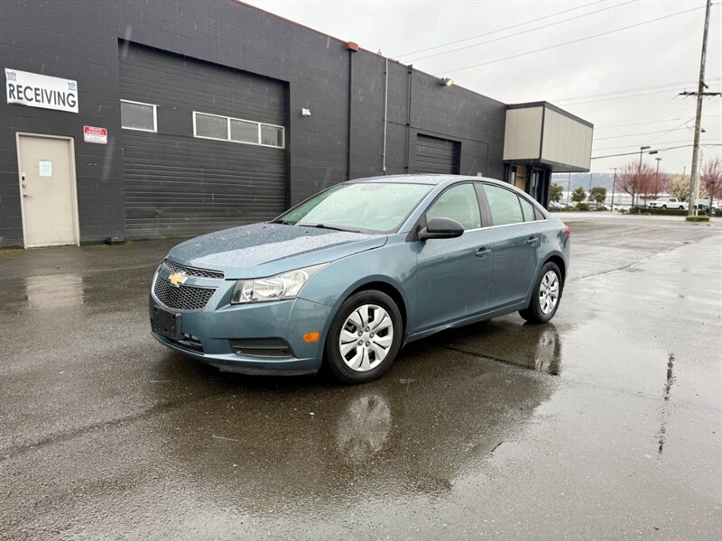 2012 Chevrolet Cruze LS   - Photo 1 - Auburn, WA 98002