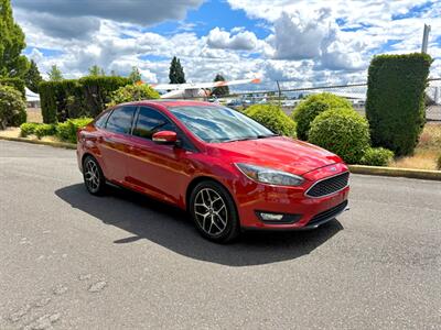 2018 Ford Focus SEL   - Photo 2 - Auburn, WA 98002