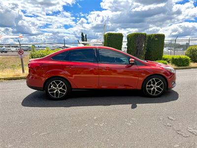 2018 Ford Focus SEL   - Photo 4 - Auburn, WA 98002
